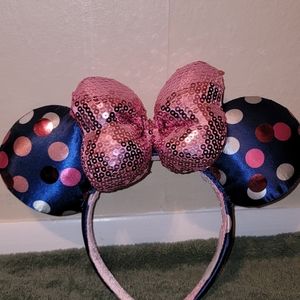 Minnie Mouse Ears With Dots